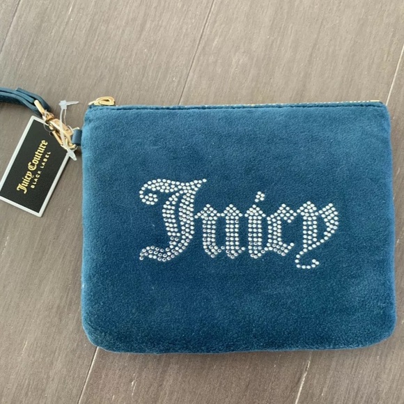 Juicy Couture Handbags - NWT juicy couture wristlet